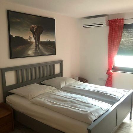 Wohnen Auf Zeit Appartement Duisburg Buitenkant foto